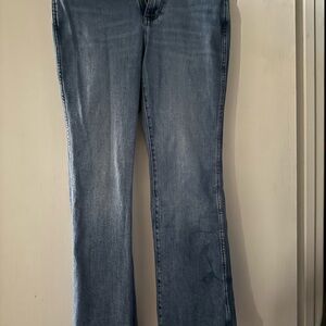 Classic Women's Boot Cut Jeans in Blue